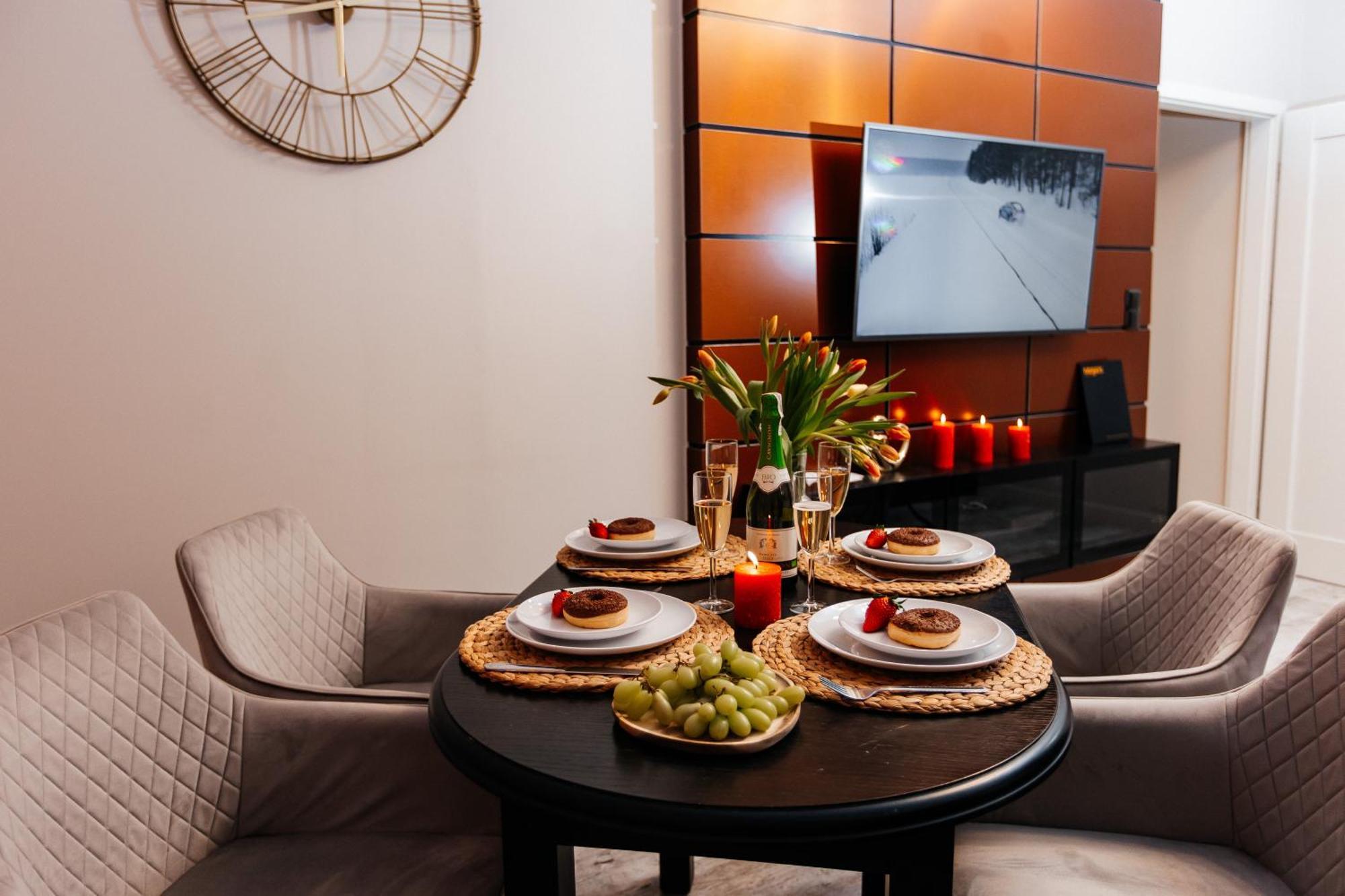 Maya'S Flats & Resorts 59 - Most Milosci Gdańsk Extérieur photo